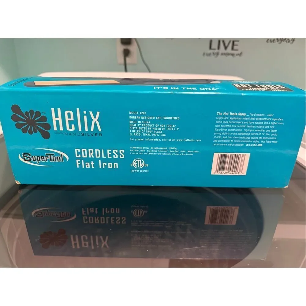 Hot Tools Helix Super Tool Cordless Flat Iron Hair Straightener Model 4203 NEW